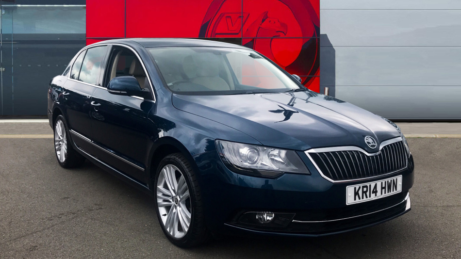 Easy open skoda superb